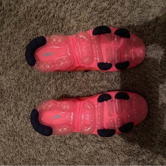 Womens Air VaporMax Plus - Picture 5 of 6